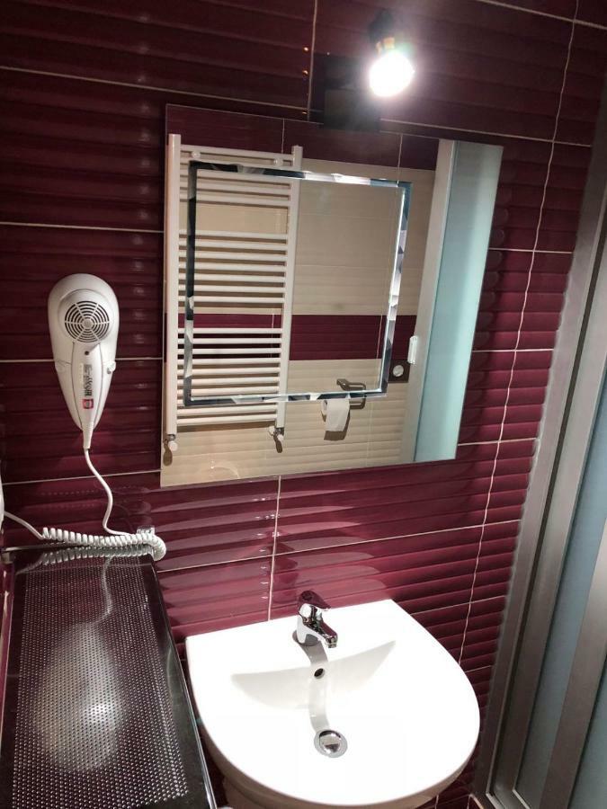 Bhome Fashion Suite Napoli Bagian luar foto
